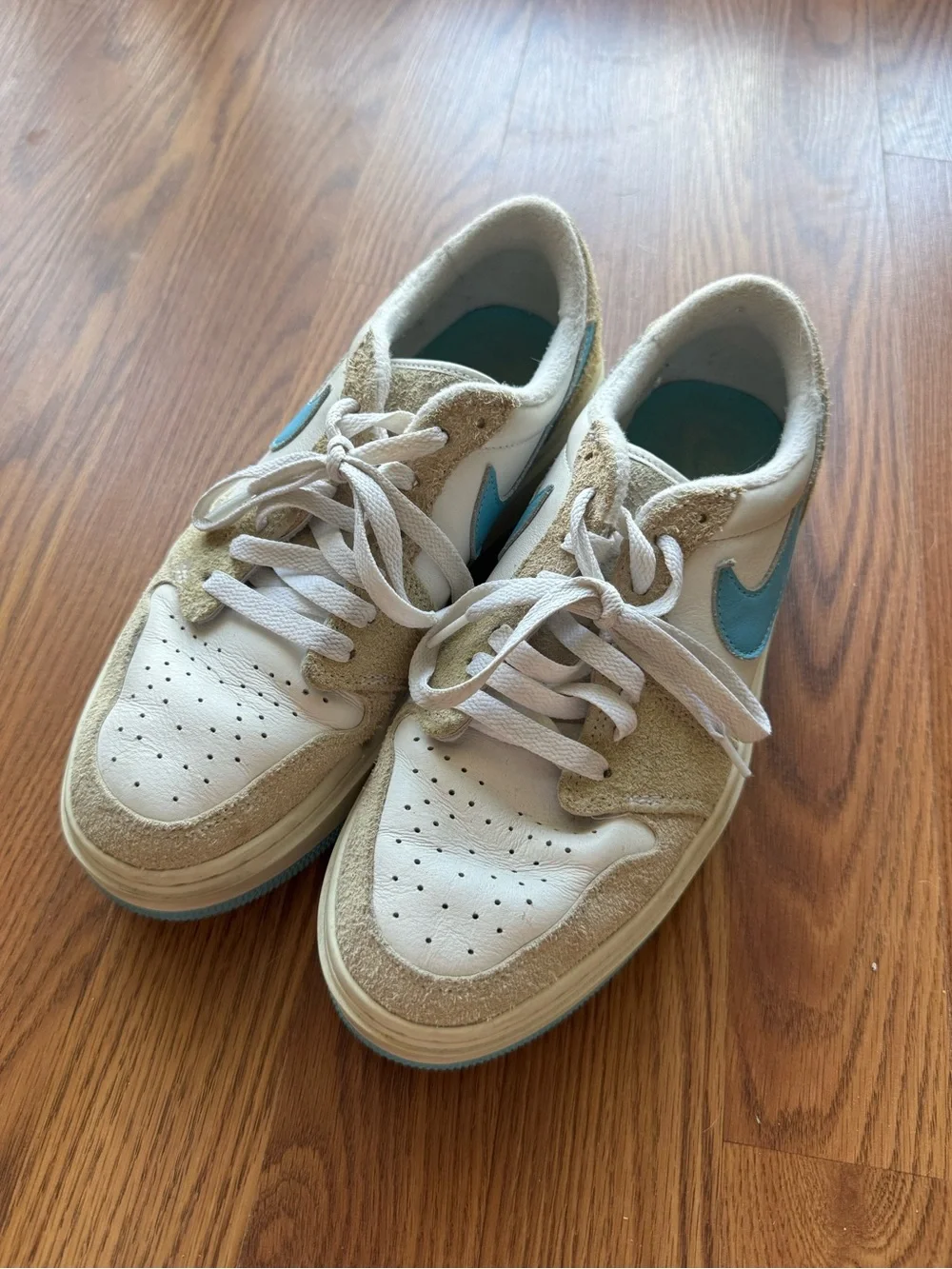 Nike Platform Sneakers White Tan Blue Suede Low Top Size 9.5